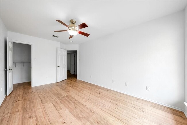 Building Photo - 13701 Cambourne Dr