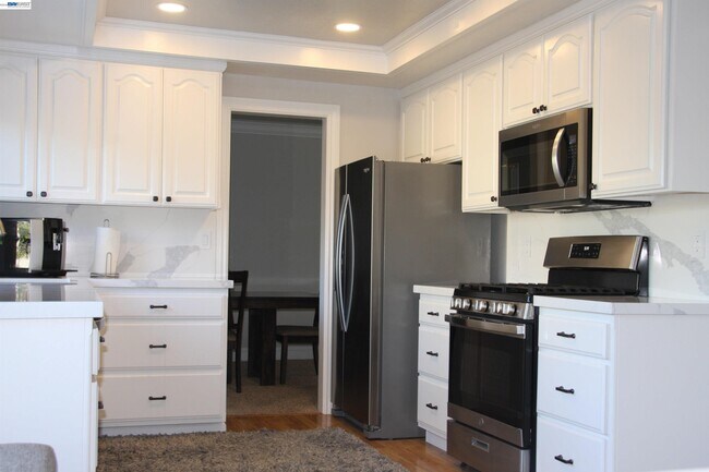 Building Photo - 3253 Pomace Ct