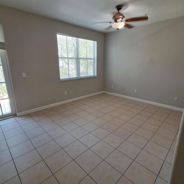 Building Photo - 3510 Shoma Dr