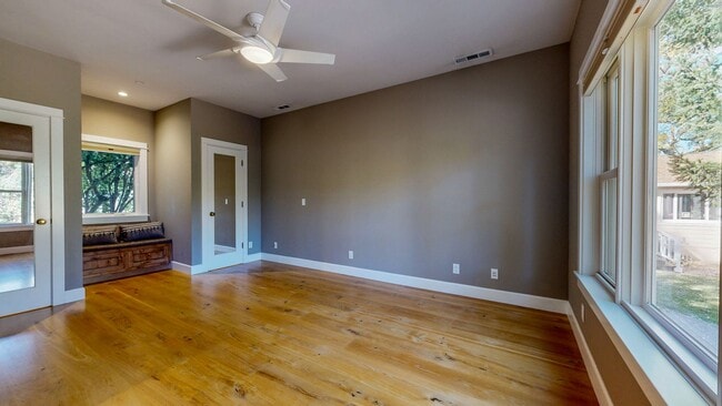 Building Photo - Serene 1 bedroom 1 bath Calistoga Home adj...