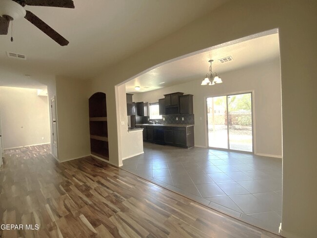 Building Photo - 12704 Destiny Ave