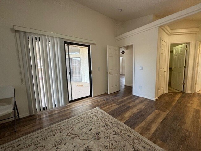 Building Photo - 3BR with SOLAR-NO Electric Bills! RV Gate & Parking, Bullhead Parkway