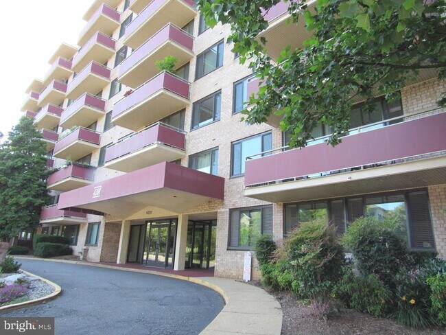 Building Photo - 4201 Cherry Hill Rd