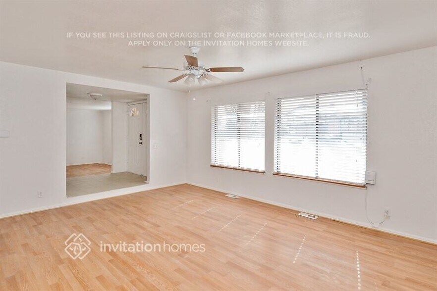 Building Photo - 3679 S Helena Way
