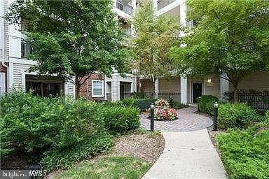 Building Photo - 12905 Centre Park Cir