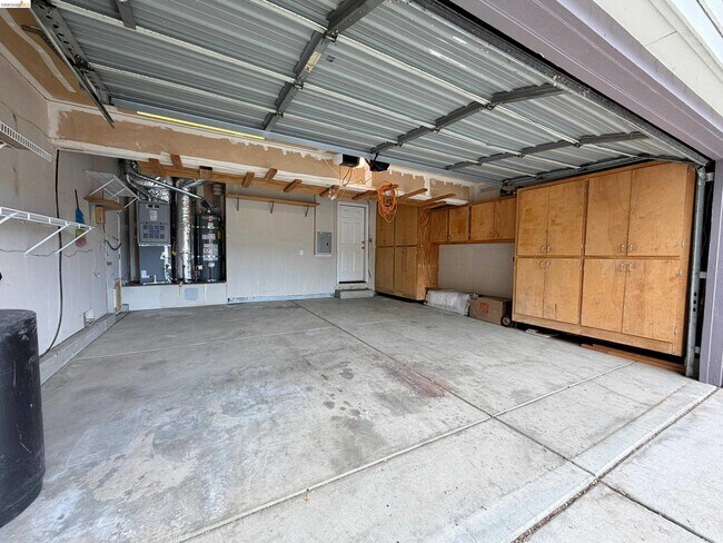 Building Photo - 7 Goldmeadow Ct