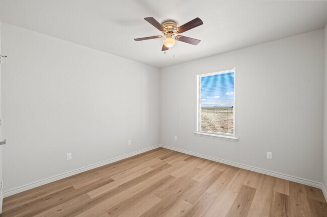 Building Photo - Country Living In Roosevelt ISD!