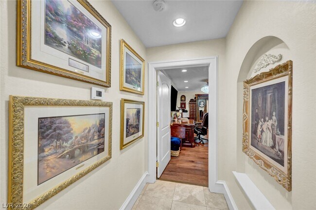 Building Photo - 7258 Loma Alta Cir