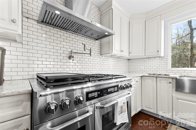 Building Photo - 19314 Yachtman Dr