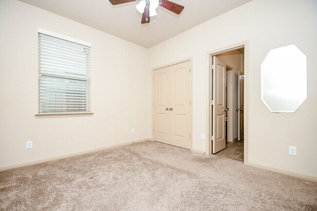 Building Photo - 11718 Balvano Dr