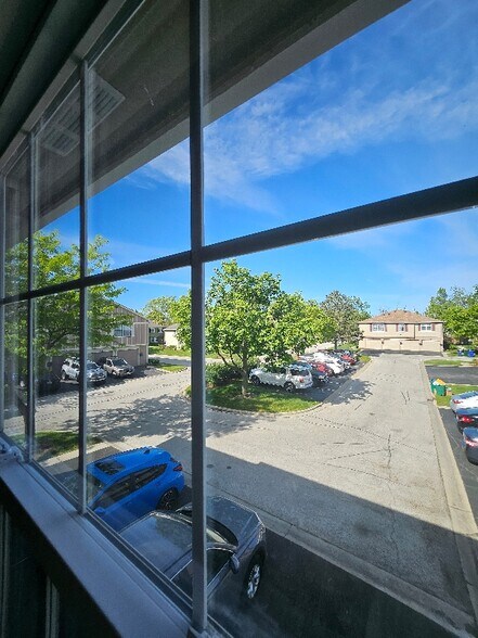 Building Photo - 341 Birchwood Ct