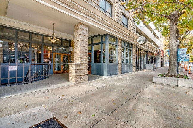 Building Photo - Beautiful 1 Bed- 1 Bath in Houston Place Lofts- Downtown Fort Worth- 76102