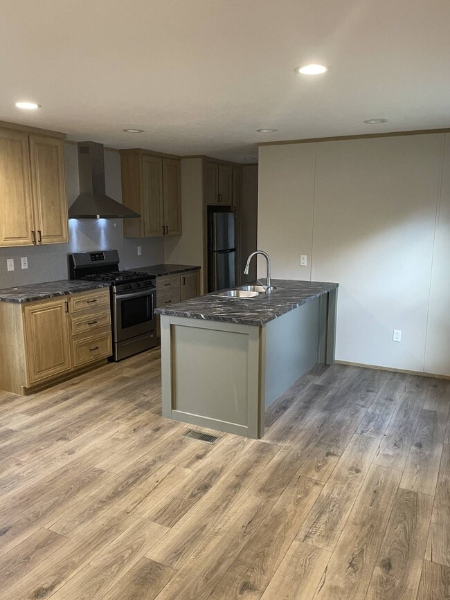 Primary Photo - 34 Rena Dr