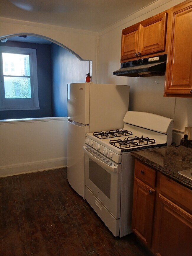 Building Photo - 1721 McCulloh St