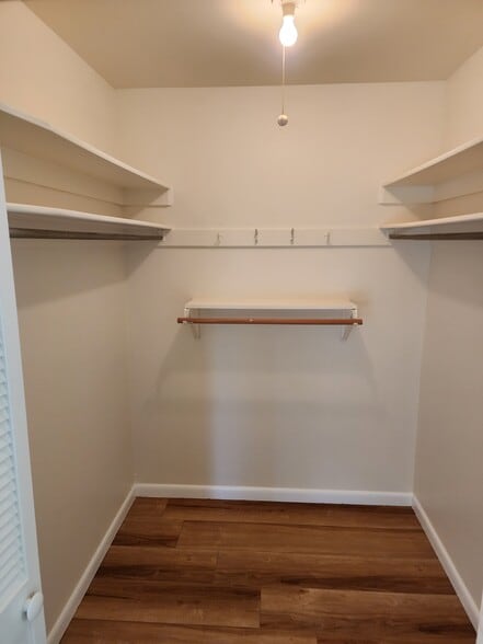 Large Walk in Closet in Primary - 216 Mohawk Dr