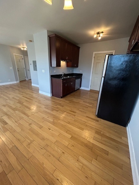 Building Photo - 2900 N Kolmar Ave