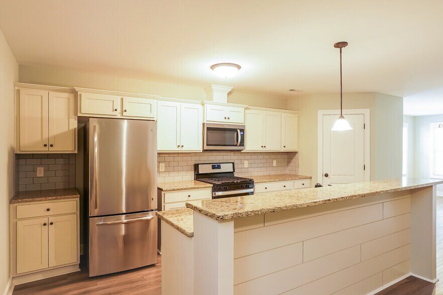 Building Photo - 954 Airedale Trail