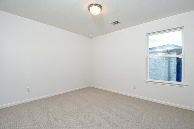 Building Photo - 17703 Rosette Grass Dr