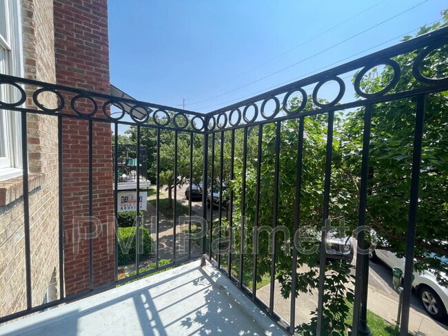 Building Photo - 1316 Pulaski St