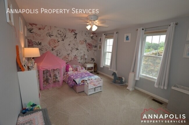 Building Photo - 314 Rosslare Dr