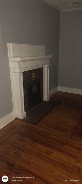 Building Photo - 1237 E Anderson St