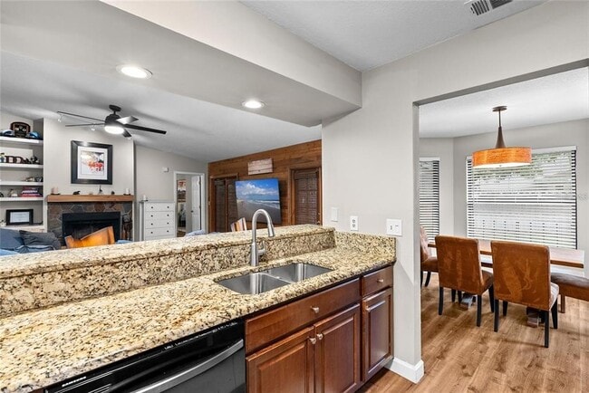 Building Photo - 2468 Gulf Breeze Cir