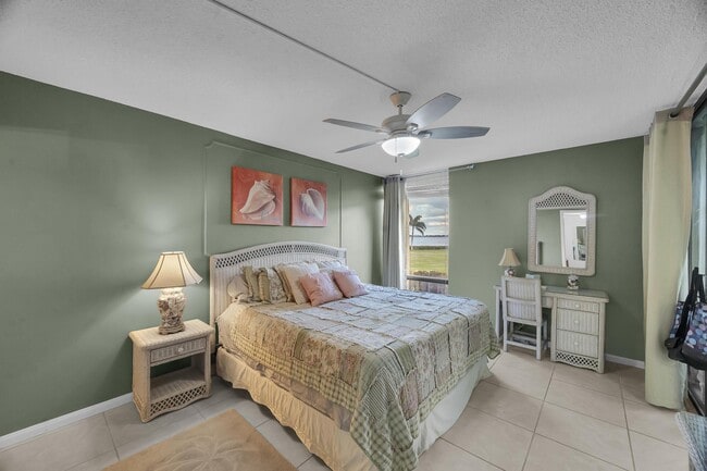 Building Photo - 3492 NE Causeway Blvd