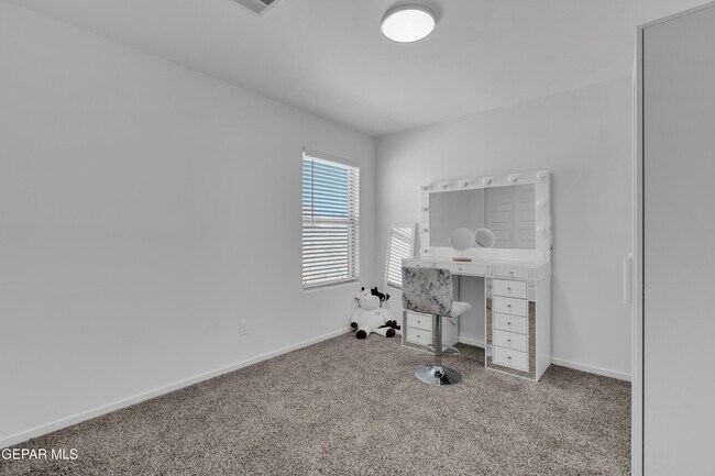 Building Photo - 805 P.º Tranquilo Pl