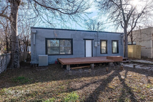 Building Photo - 842 Grand Ave