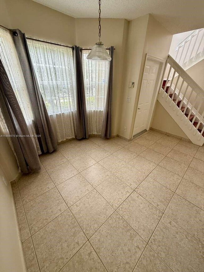 Building Photo - 16111 Emerald Cove Rd