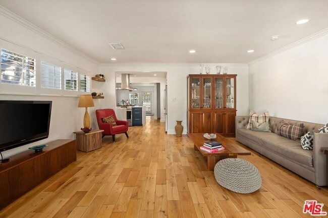 Building Photo - 6521 W 81st St