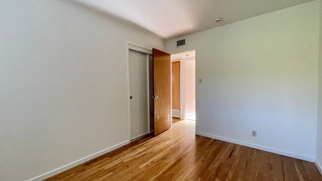 Building Photo - Single-Level in the Anholm Tract Downtown SLO with A/C and Great Backyard
