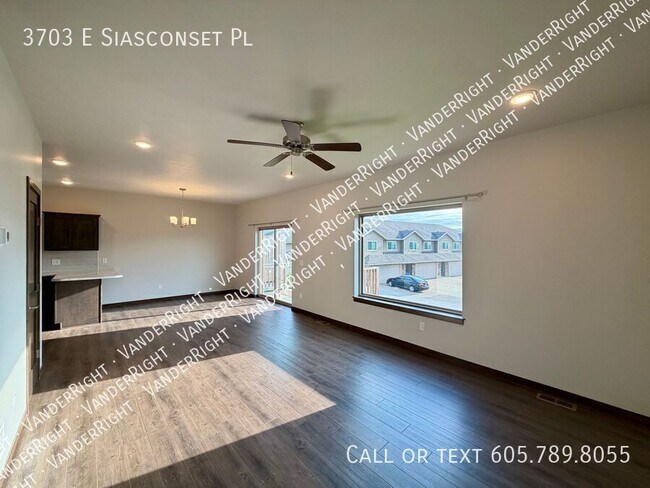 Building Photo - 3703 E Siasconset Pl