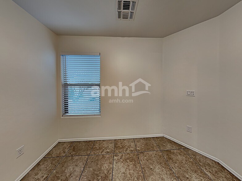 Building Photo - 866 E Ashburn Mountain Dr