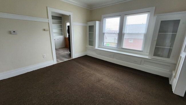 Building Photo - 4646 Blythin Rd