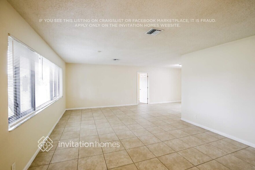 Building Photo - 941 SW 75th Terrace