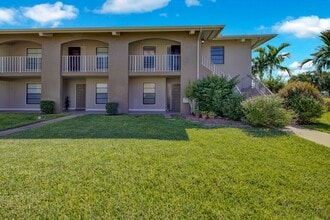 Building Photo - Bright and Spacious 2 Bedroom Condo in Spanish Pines