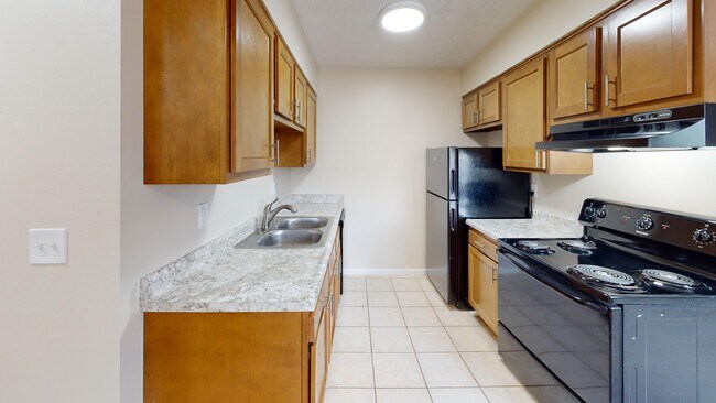 Lotus Kitchen - Northgate Meadows Apartments
