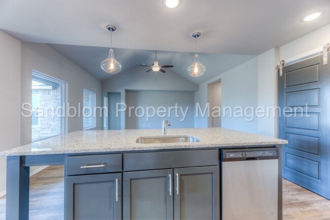 Building Photo - FOR LEASE | Bixby West | Available Now!