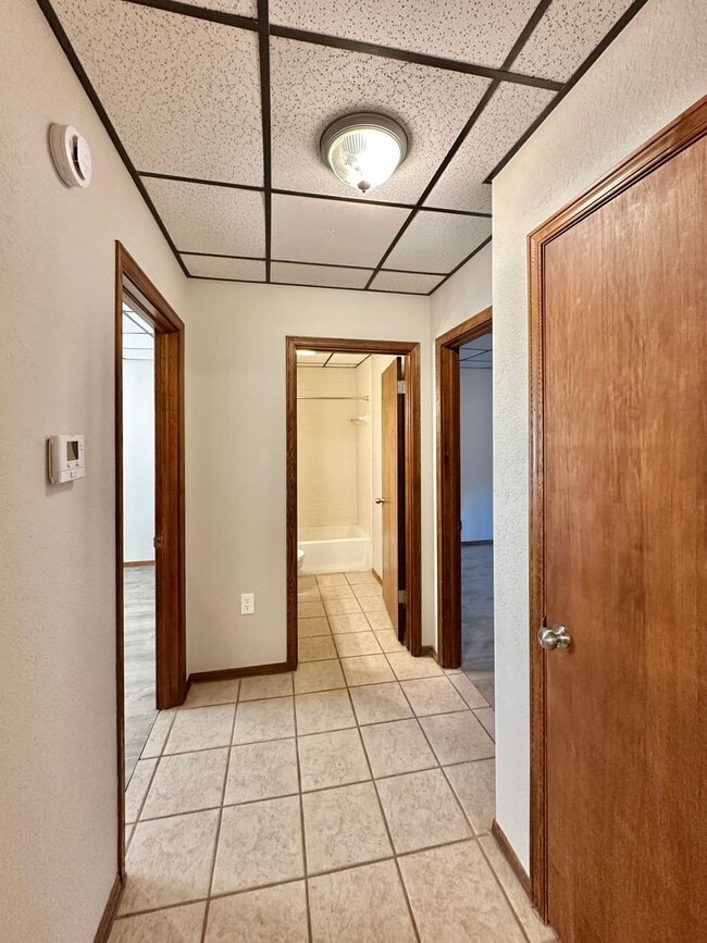 Building Photo - 4647 W Gore Blvd