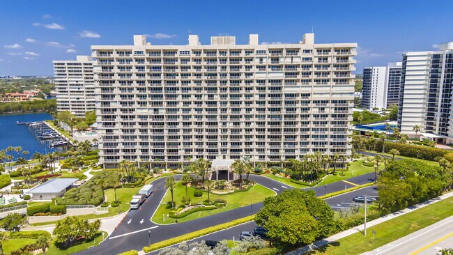 Building Photo - 4301 N Ocean Blvd