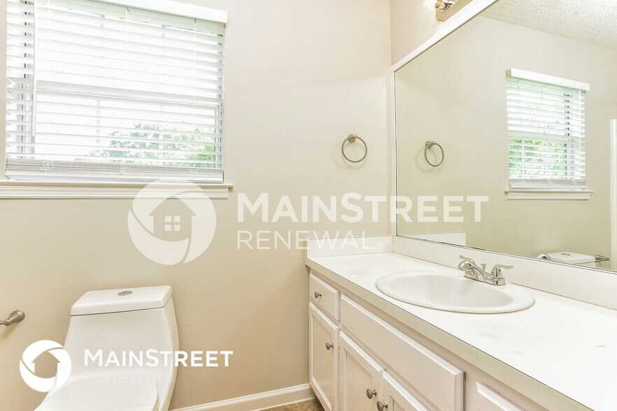Building Photo - 4611 Conway Ct
