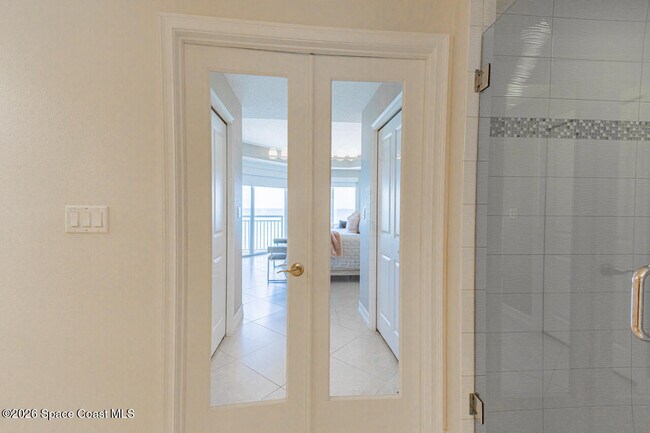 Building Photo - 1025 Jimmy Buffett Mem Hwy