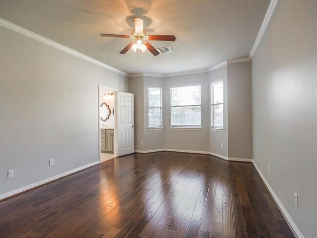 Building Photo - 5511 Wild Milberry Dr