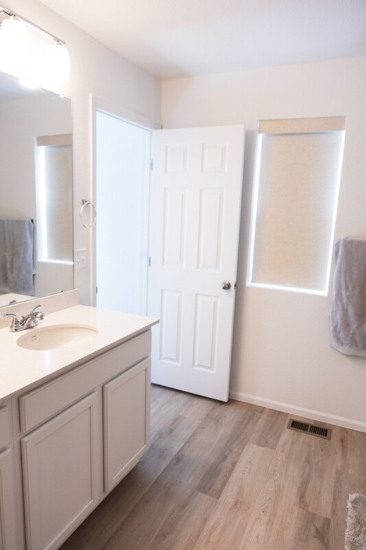 Building Photo - 2327 Prairie Smoke Dr