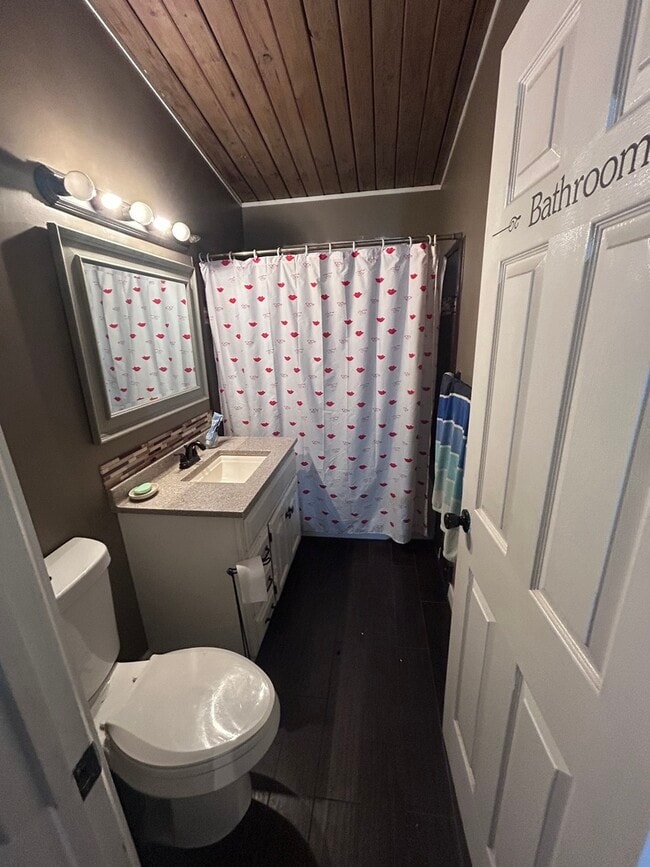 Building Photo - 233 Natoma Ave