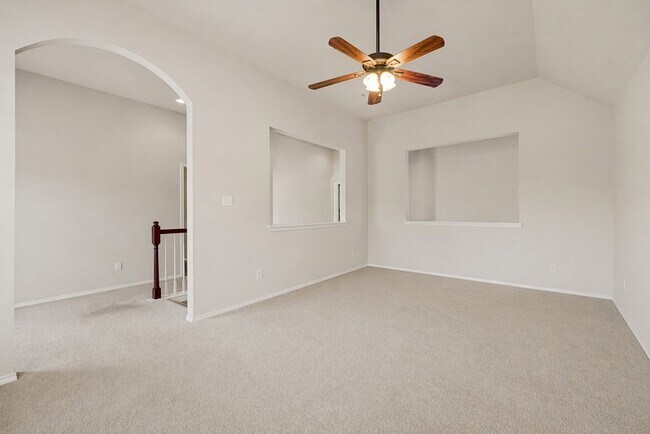 Building Photo - 25806 Palmdale Estate Dr