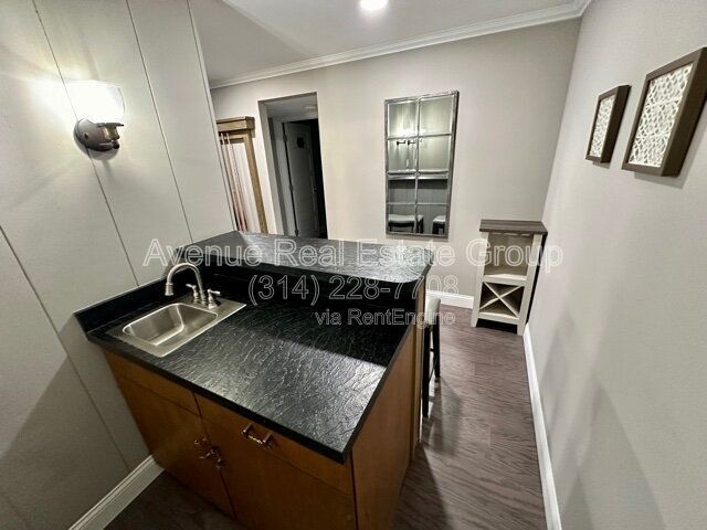 Building Photo - 429 Staines Ct