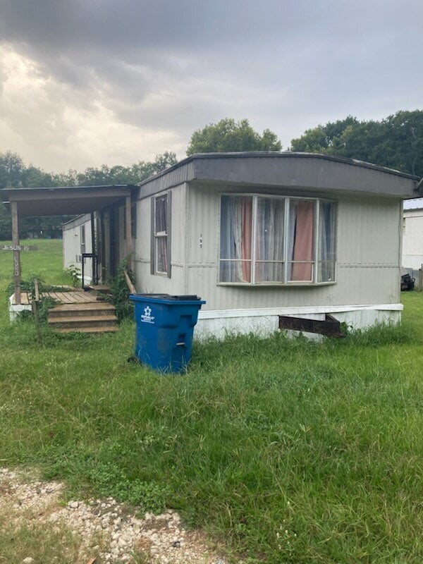 Building Photo - Handyman Special in Rusk! Fixer-Upper Mobi...
