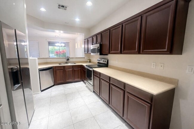 Building Photo - 5336 W Hasan Dr